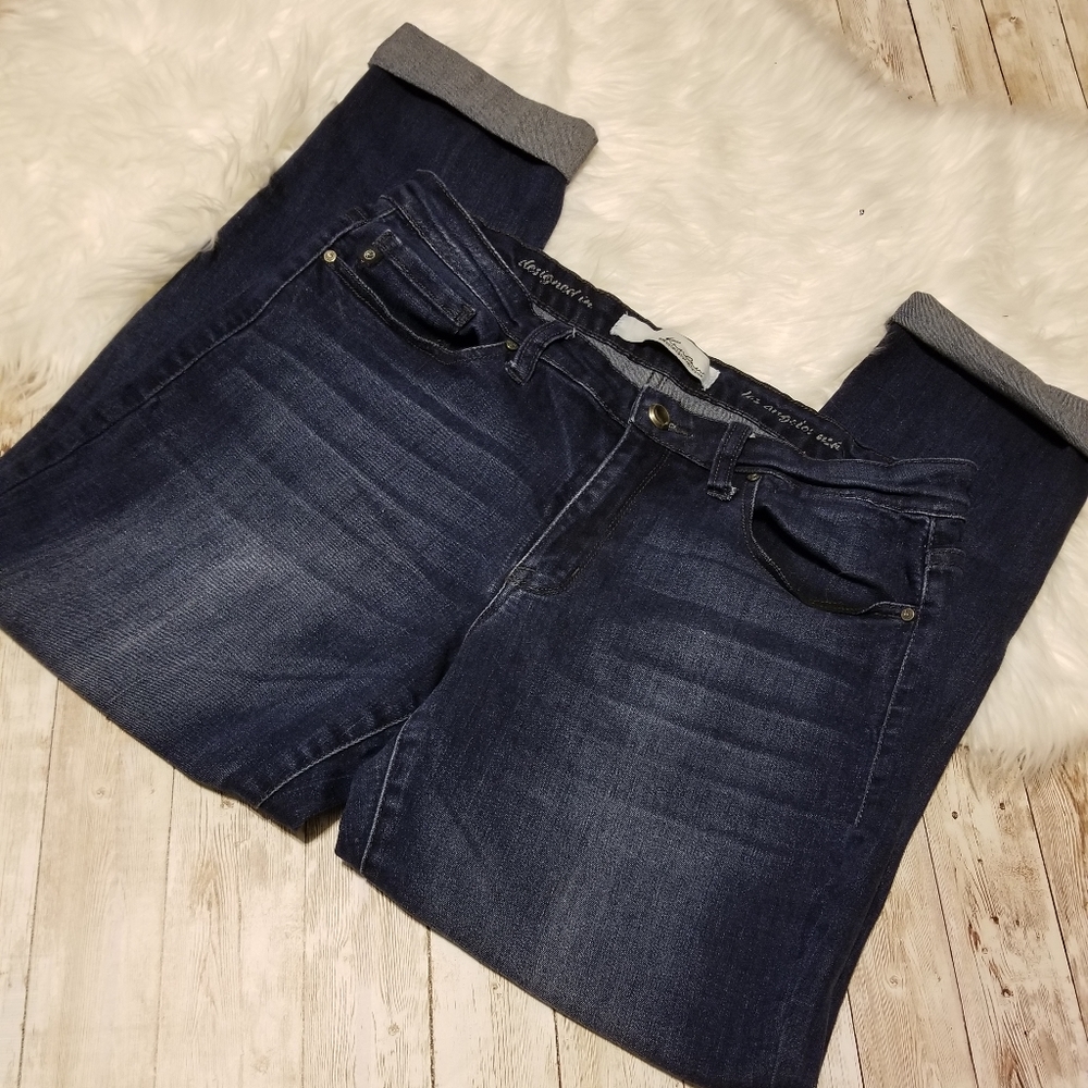 Kan can stretch dark wash jeans
